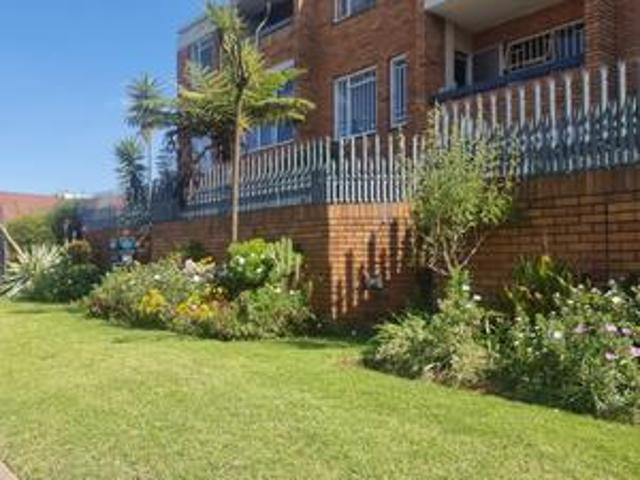 spacious and secure one bed garden u.