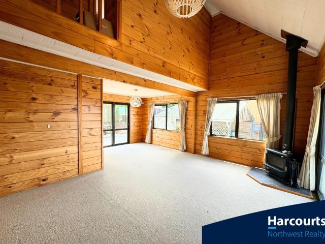 Spacious and Secure Home with Stunning Views