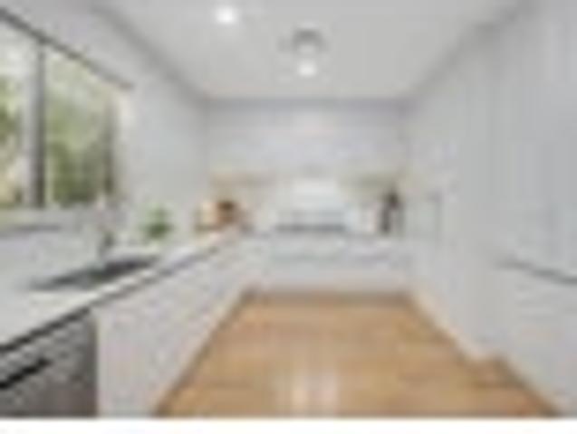 Spacious and private in the heart of Howick
