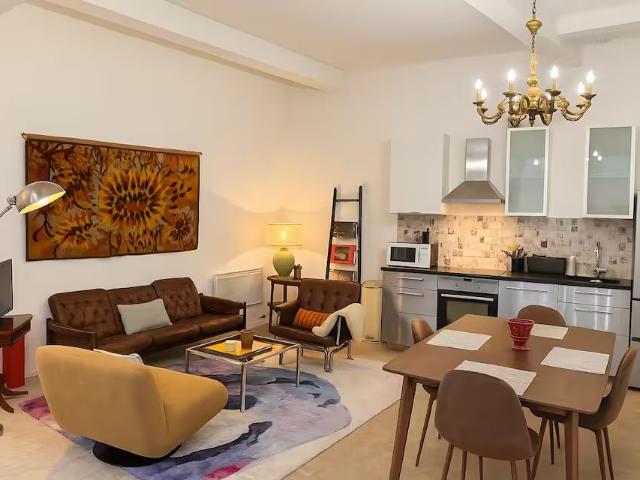 Spacious Apartment 1BR/2P – Auteuil, Paris Amsterdam Apartments for Rent