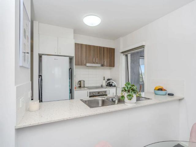 SPACIOUS APARTMENT
