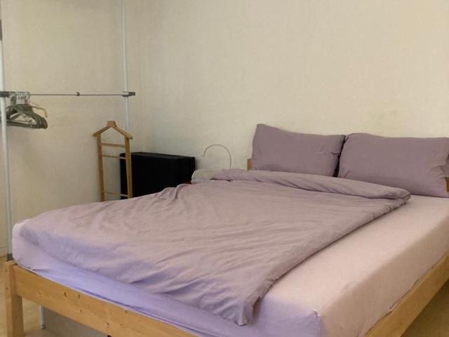 Spacious Apartment in Berlin's Trendy Mitte District, Near Alexanderplatz with High Speed Wi Fi, Berlin Amsterdam Apartments for Rent