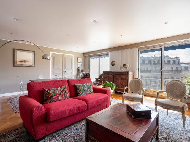Spacious apartment with balcony Paris 15th arrondissement, Paris Amsterdam Apartments for Rent