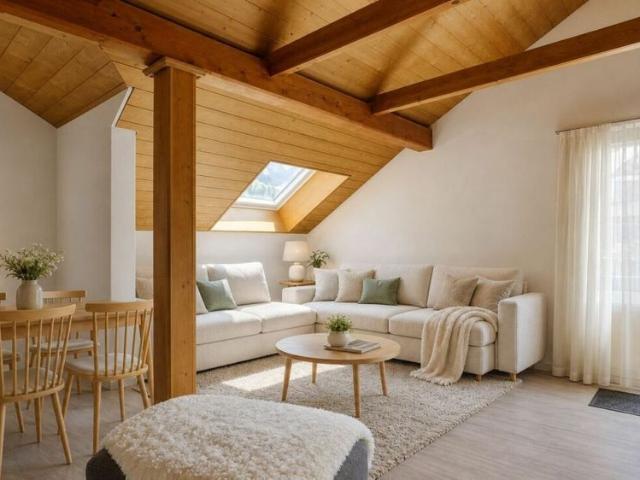 SPACIOUS ATTIC APARTMENT WITH MOUNTAIN VIEW