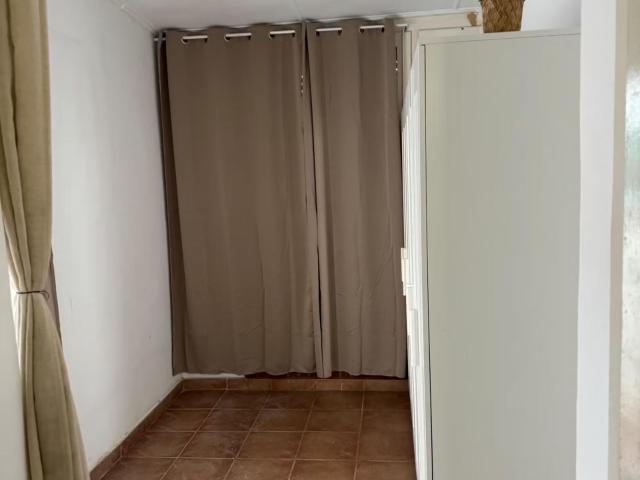 Spacious bedroom with terrace near Sagrada Familia