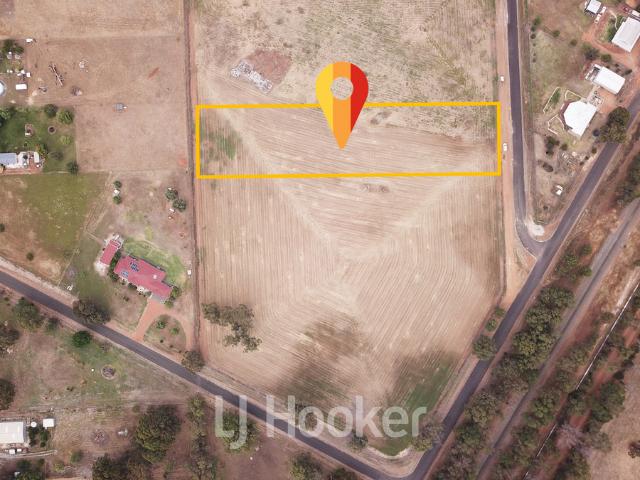 Spacious block in Allanson 7285sm2