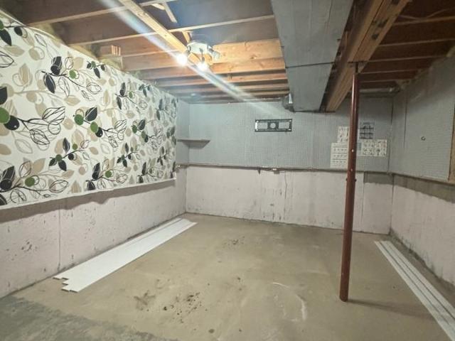 Spacious & Bright 3 Bedroom Full House w/ Backyard, Deck & HUGE Garage! 3 Bedroom Apartment for Rent at 23 Whitehaven Rd Ne, Calgary, AB T1Y 6A5 The Properties