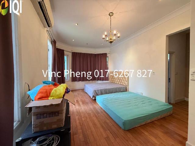 SPACIOUS Bungalow With SWIMMING POOL @ Ozana Villa Ayer Keroh
