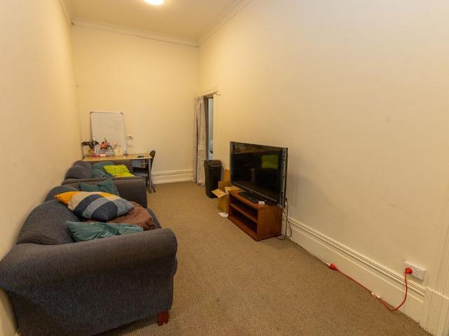 Spacious Central Living with Character + WiFi Included 146 Maitland Street, Dunedin