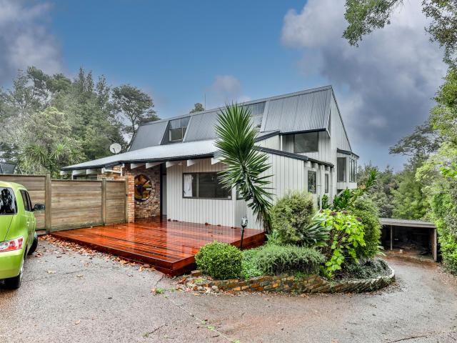 SPACIOUS CHATSWOOD HOME