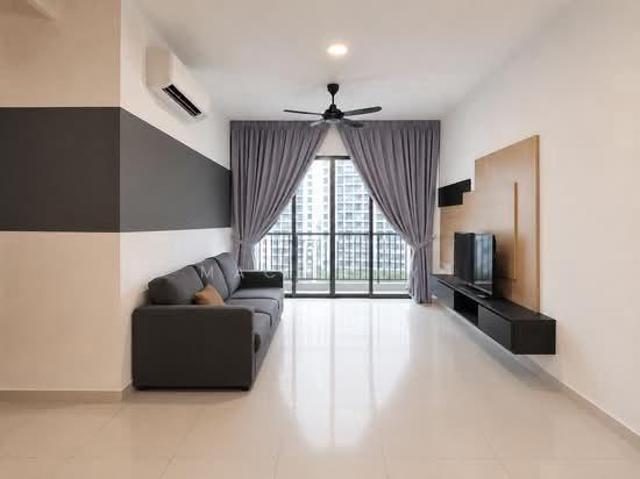 Spacious Cheaper Unit With Fully Furnish Suit For Couple Worker Share