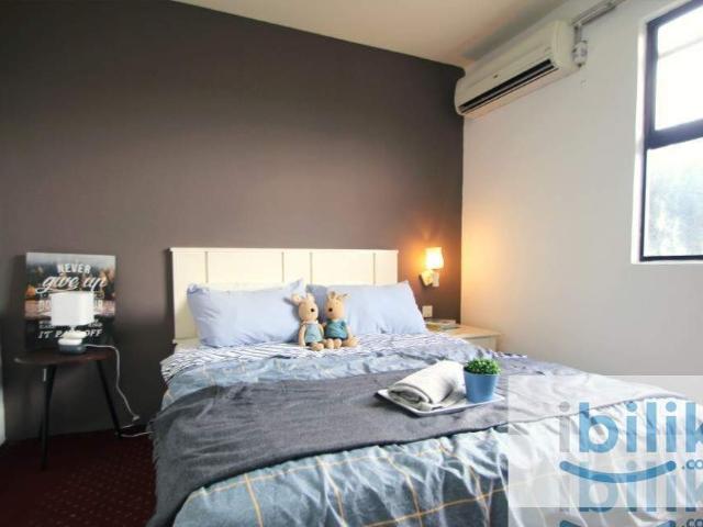 Spacious Co Living Room with [Zero Deposit ] hotel room for long stay anthill@ puchong