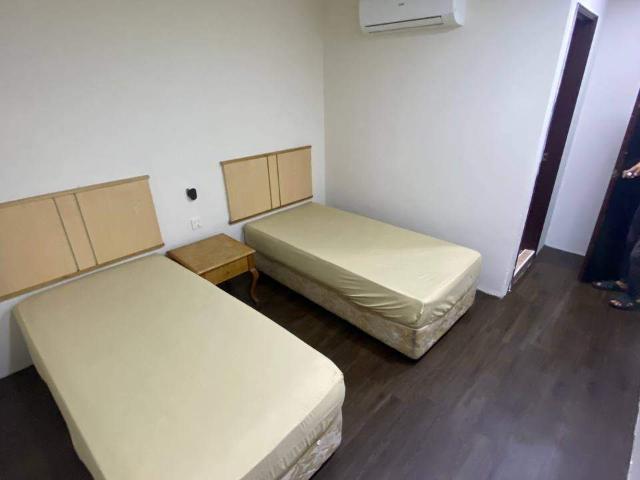 Spacious Co Living Room with [Zero Deposit ] hotel room for long stay anthill@ puchong