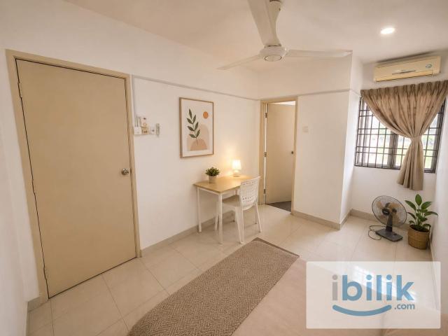 Spacious & Comfortable Room| Pesona Kemuning Room for Rent NEAR HIGHWAY
