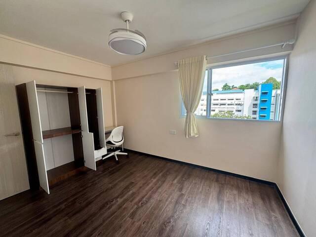 Spacious Common room – 127 sqft 11.8 sqm