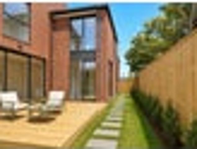 Spacious + Corner Home 4 Bedrooms!
