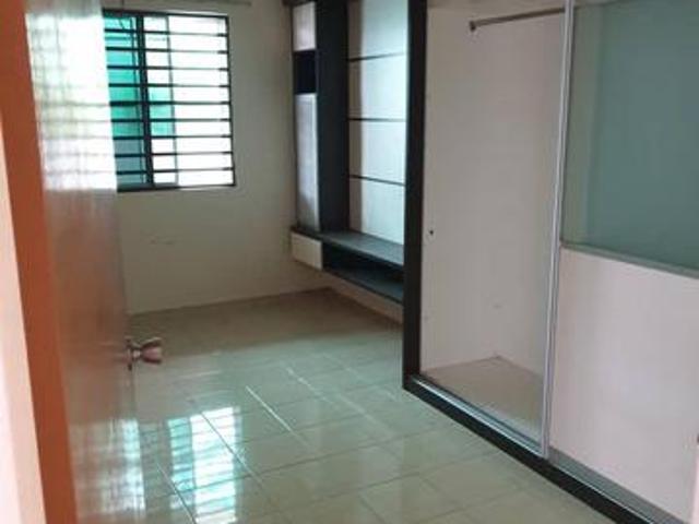 Spacious corner unit Lunas Kedah