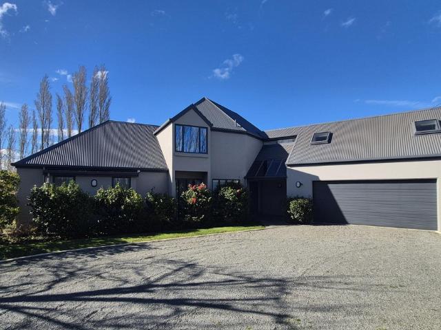 Spacious Country Living 121 Wards Road, Swannanoa