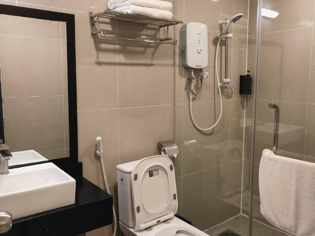 Spacious & Cozy Deluxe Room at Bandar Baru Klang, Klang