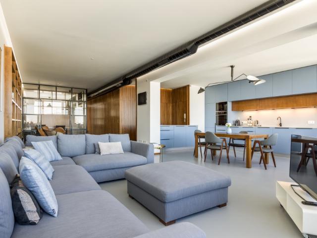 Spacious Design 2BR Apartment · 155 sqm · Leixões