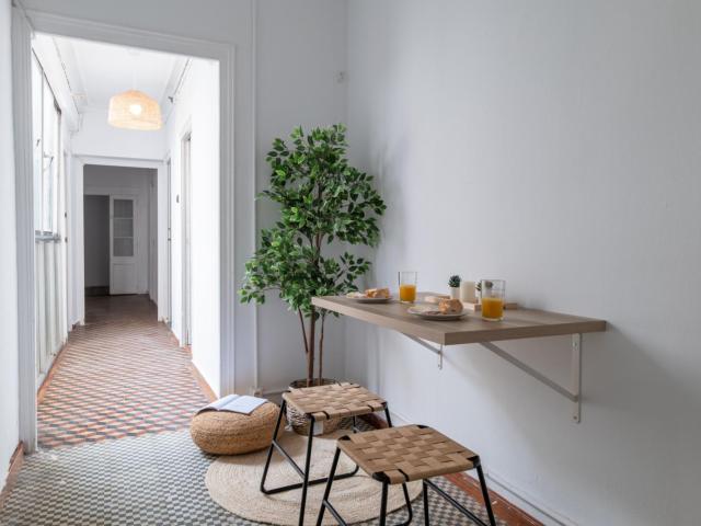 Spacious double bedroom in Ciutat Vella