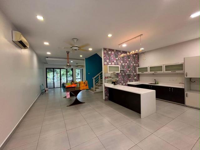 Spacious Double Storey Clover Park Denai Alam
