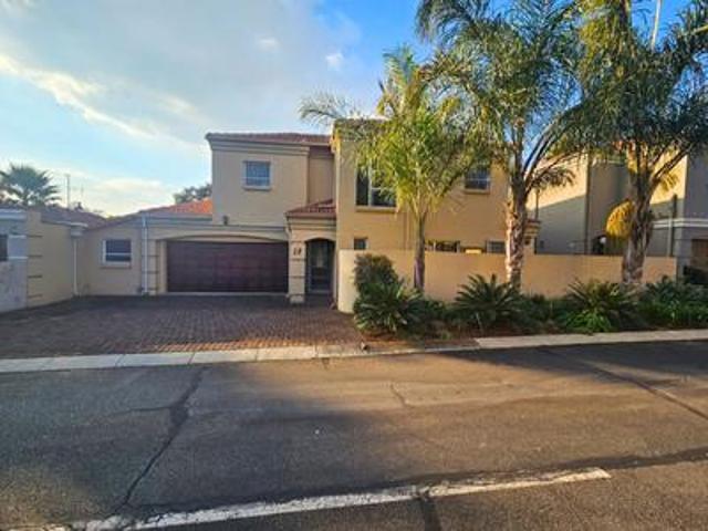 spacious double storey family home w.