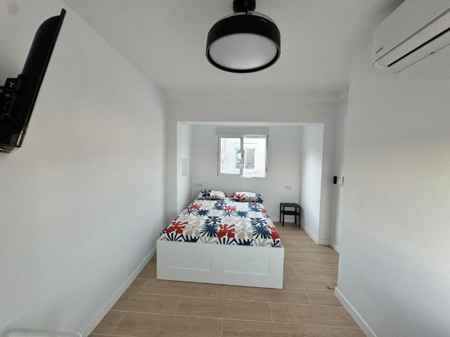 Spacious Double Room with Views 1JS