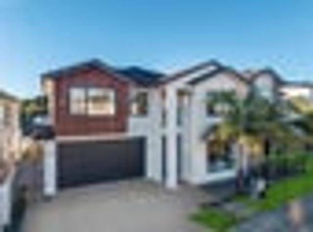 Spacious Dual Living Masterpiece in MissionHeights