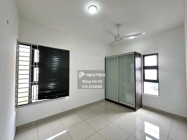 Spacious duplex unit | good neighbourhood | near amenities