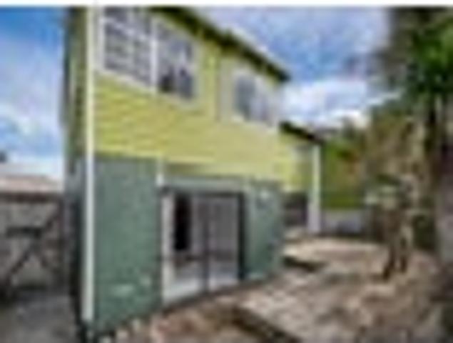Spacious End Unit Potential