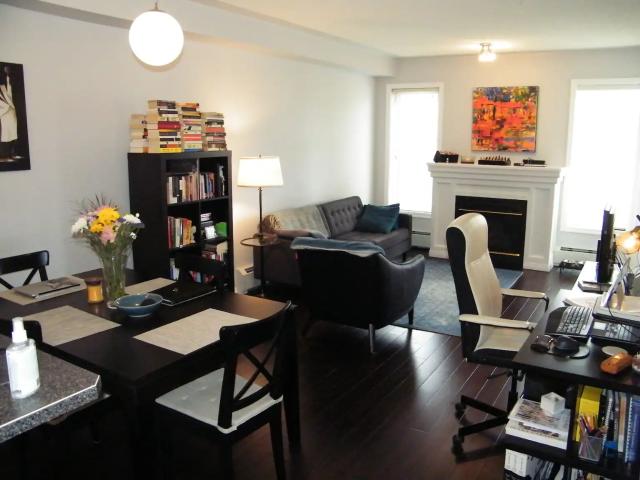 SPACIOUS EXECUTIVE INNER CITY 2 BEDS 2 BATHS CONDO SUITE IN ERLTON, SW