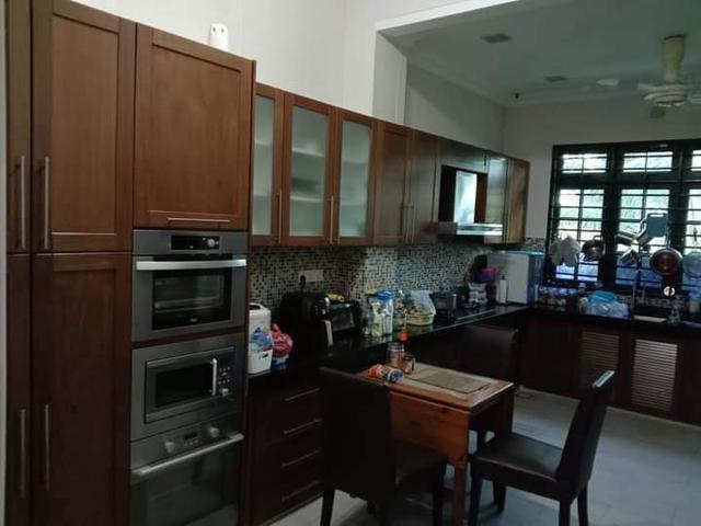 Spacious Executive SemiD Kota Warisan Massive CornerEnd Lot Area