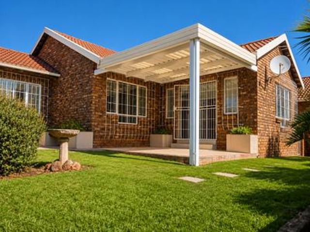 spacious family 3bedr townhouse in a.