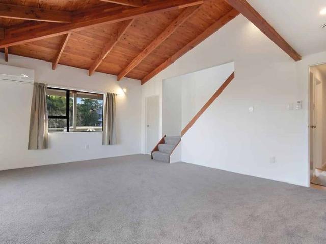 Spacious Family Home Totara Vale