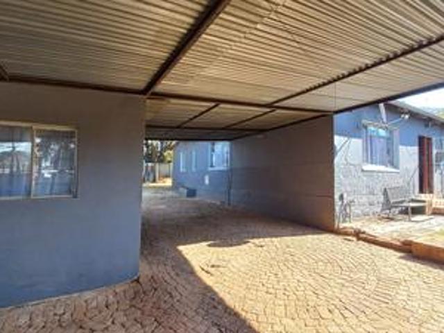 spacious family home with flatlet on.