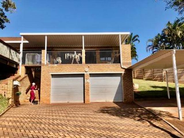 spacious family home with stunning v.