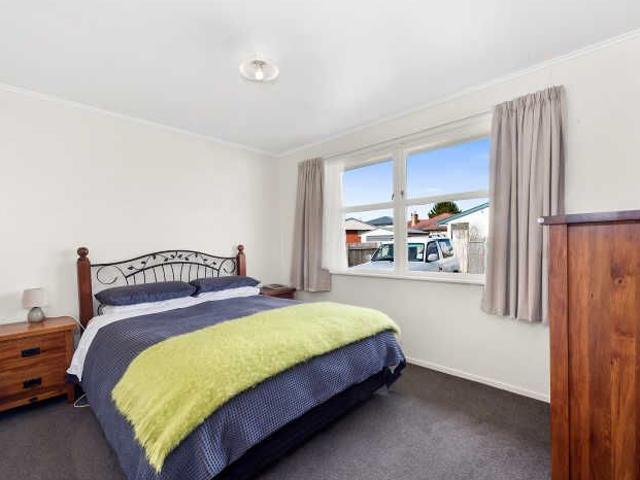 Spacious Family Home With Separate Studio Space