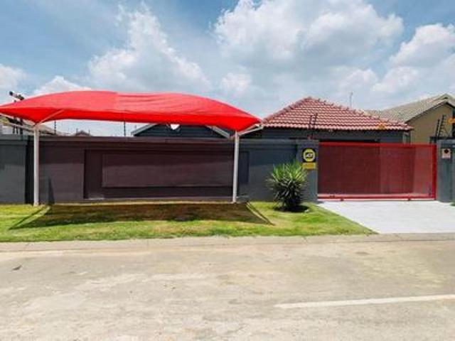 spacious family home available on th.