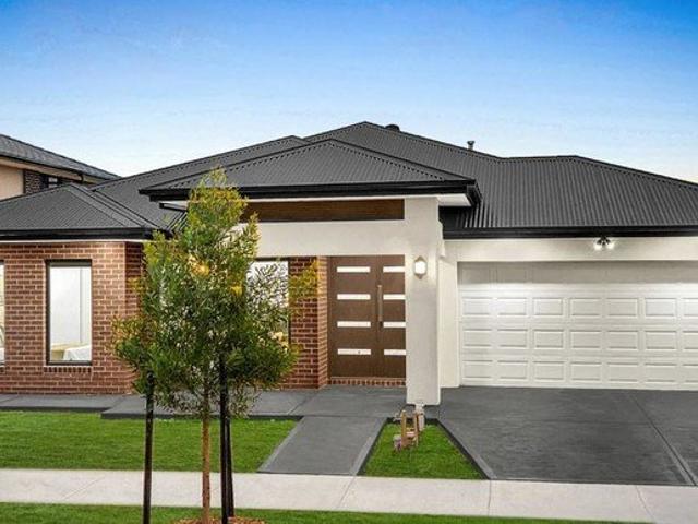 Spacious Family Home for Rent 123 Villa Doria Drive, Clyde North