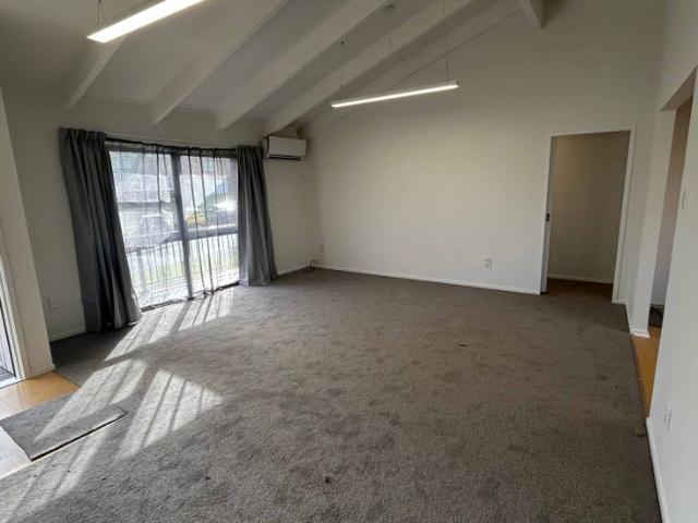 Spacious Family Home in the Heart of Botany Downs
