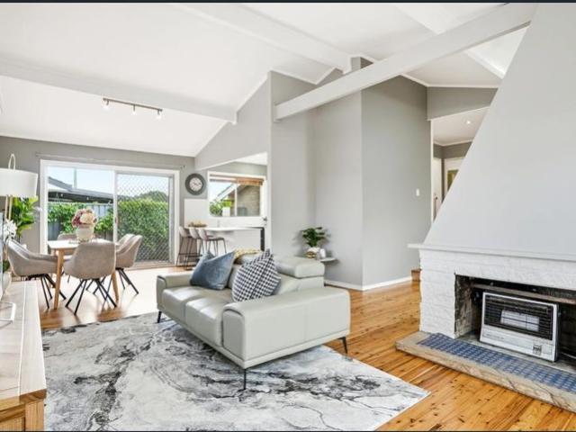 Spacious Family Home in the Matthew Pearce Public School Catchment