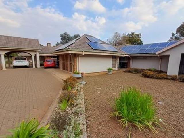 spacious family home in vereeniging.