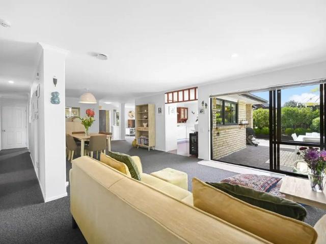 Spacious Family Home In A Prime Rototuna Location