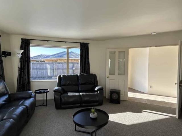 Spacious Family Home in a Private Setting