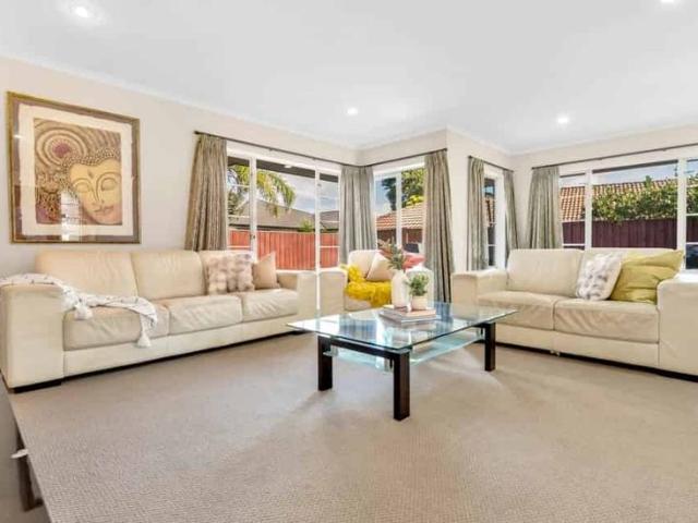 Spacious Family Home in Flat Bush