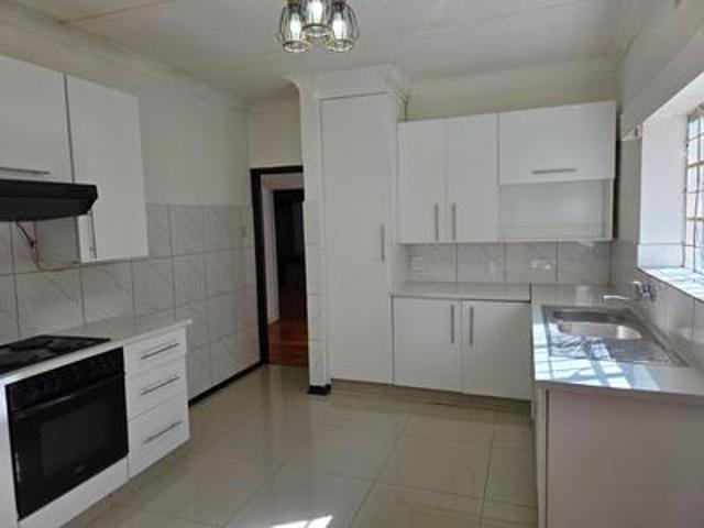 spacious family home in hamberg