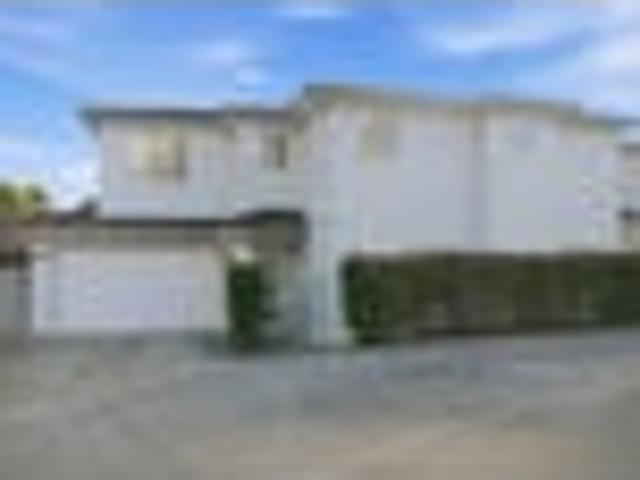 Spacious Family Home in Prime Albany