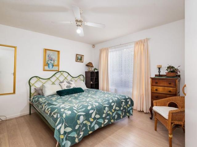 Spacious Family Home Near Robberg Beach