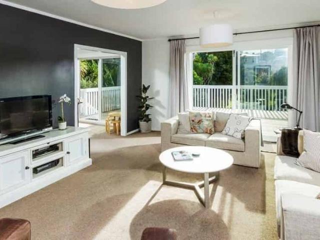 Spacious Family Home North Facing Outdoor Living